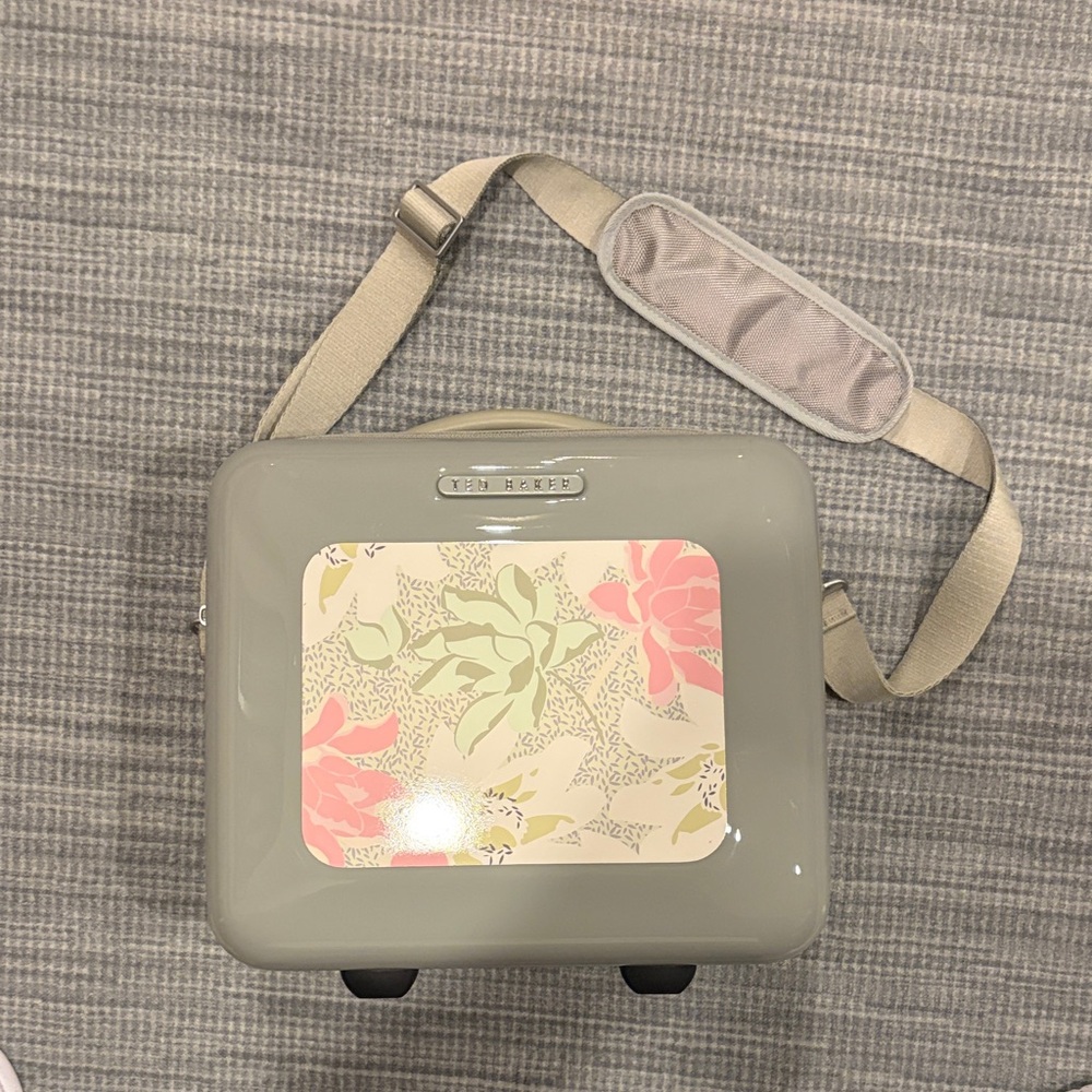 Ted Baker Floral Vanity Case